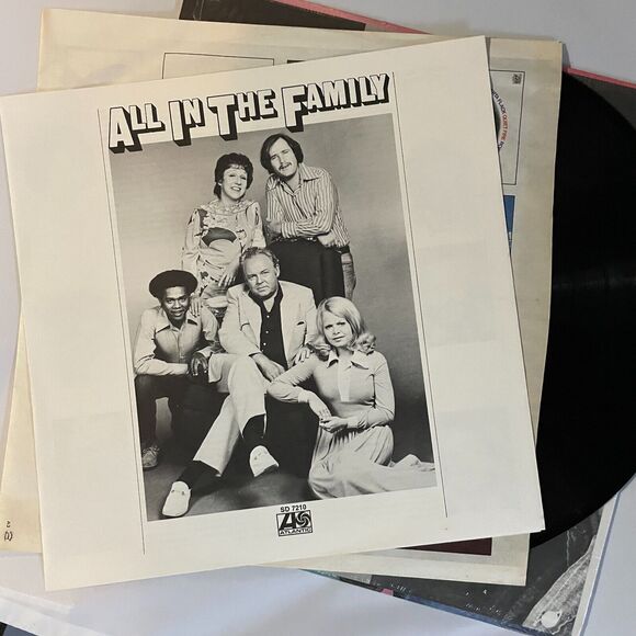 All In The Family TV SOUNDTRACK Used Vinyl Record with Booklet COLLECTORS SHAPE - Picture 6 of 9